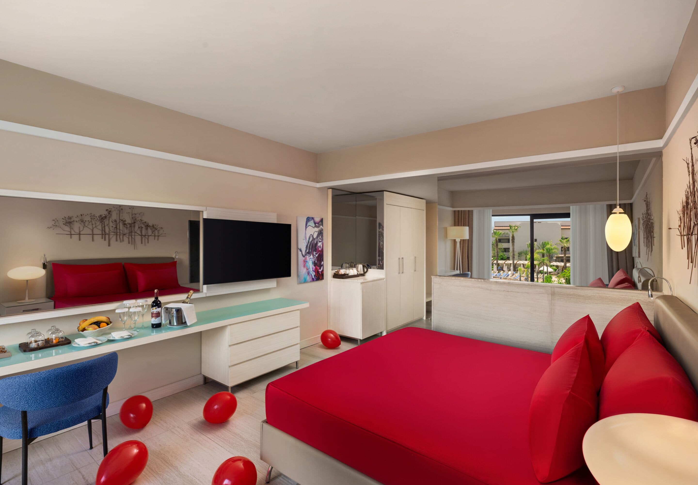 Habitación de luna de miel | Artículos del minibar gratis y caja de seguridad en la habitación 