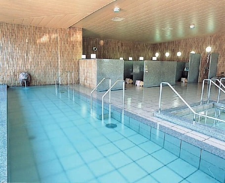 Piscina techada. Yuttari No Sato Inaka