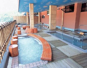 室外 Spa 池