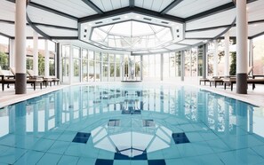 Pool - Burghotel Am Hohen Bogen (Neukirchen Beim Heiligen Blut)