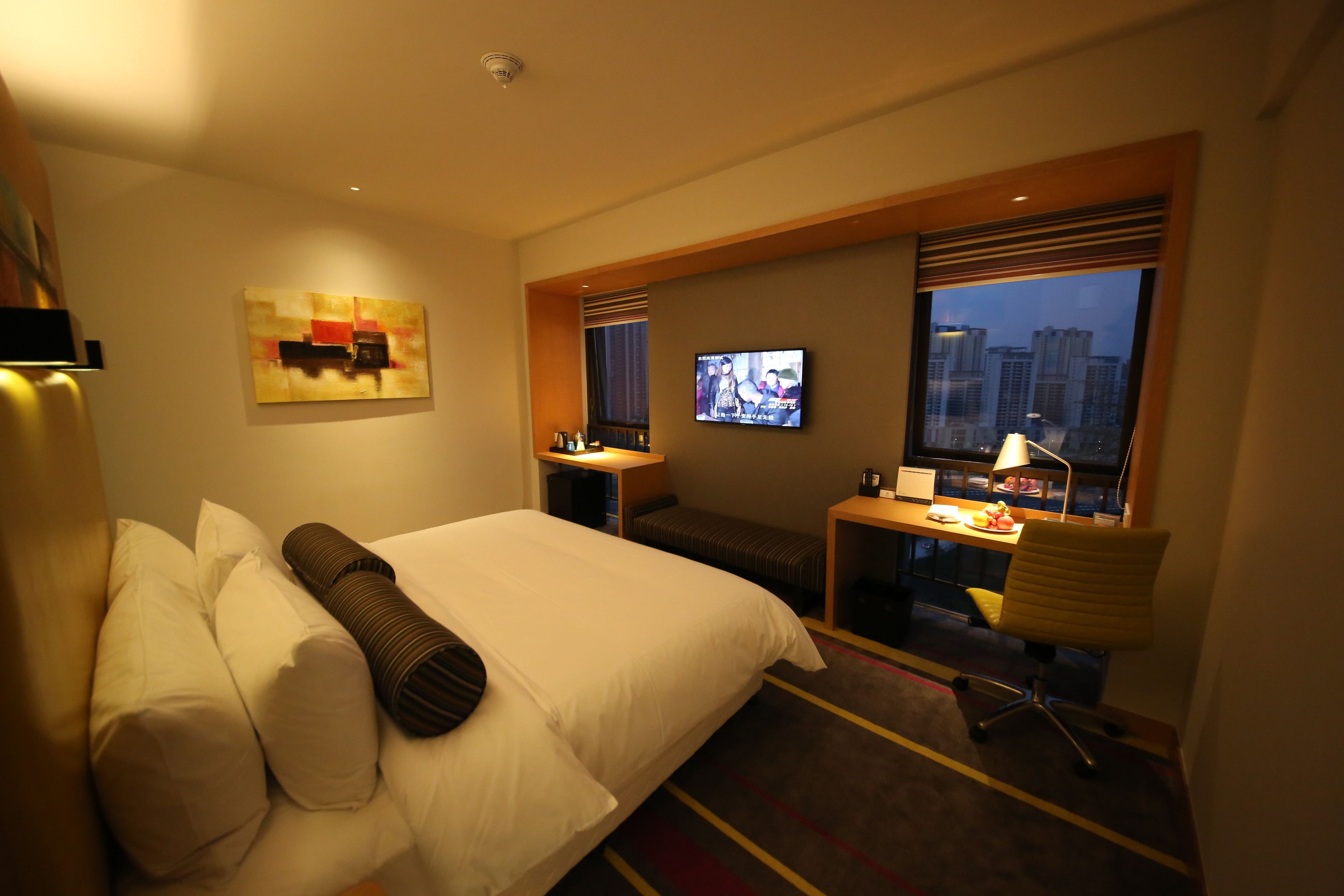 minibar, in-room safe, desk, iron/ironing board