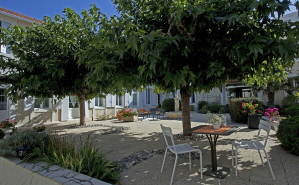 Garden - Le Grand Hôtel des Bains SPA (Fouras)