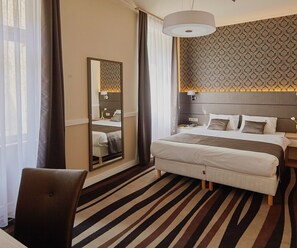 Room - Basilica (Budapest)