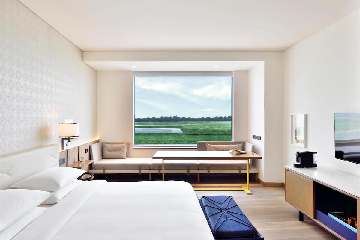 1 bedroom, premium bedding, down duvets, memory-foam beds