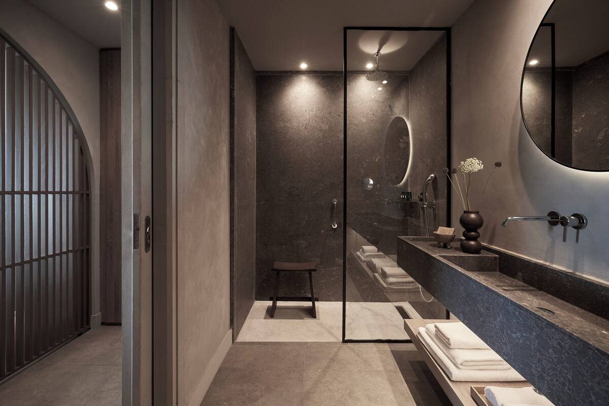 water bungalow private pool & sea view | bathroom | free toiletries, hair dryer, towels