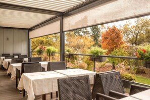 Déjeuner servi sur place