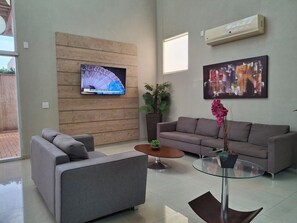 Living area - Onix INN Hotel Cravinhos (Ribeirão Preto)