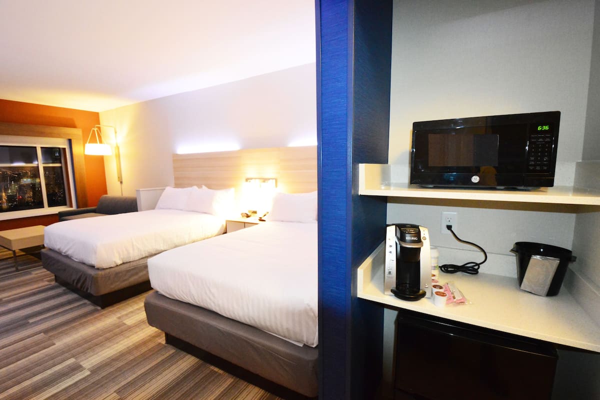 Desk, blackout curtains, iron/ironing board, free WiFi