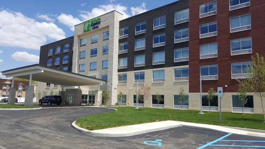 Holiday Inn Express & Suites Toledo West by IHG