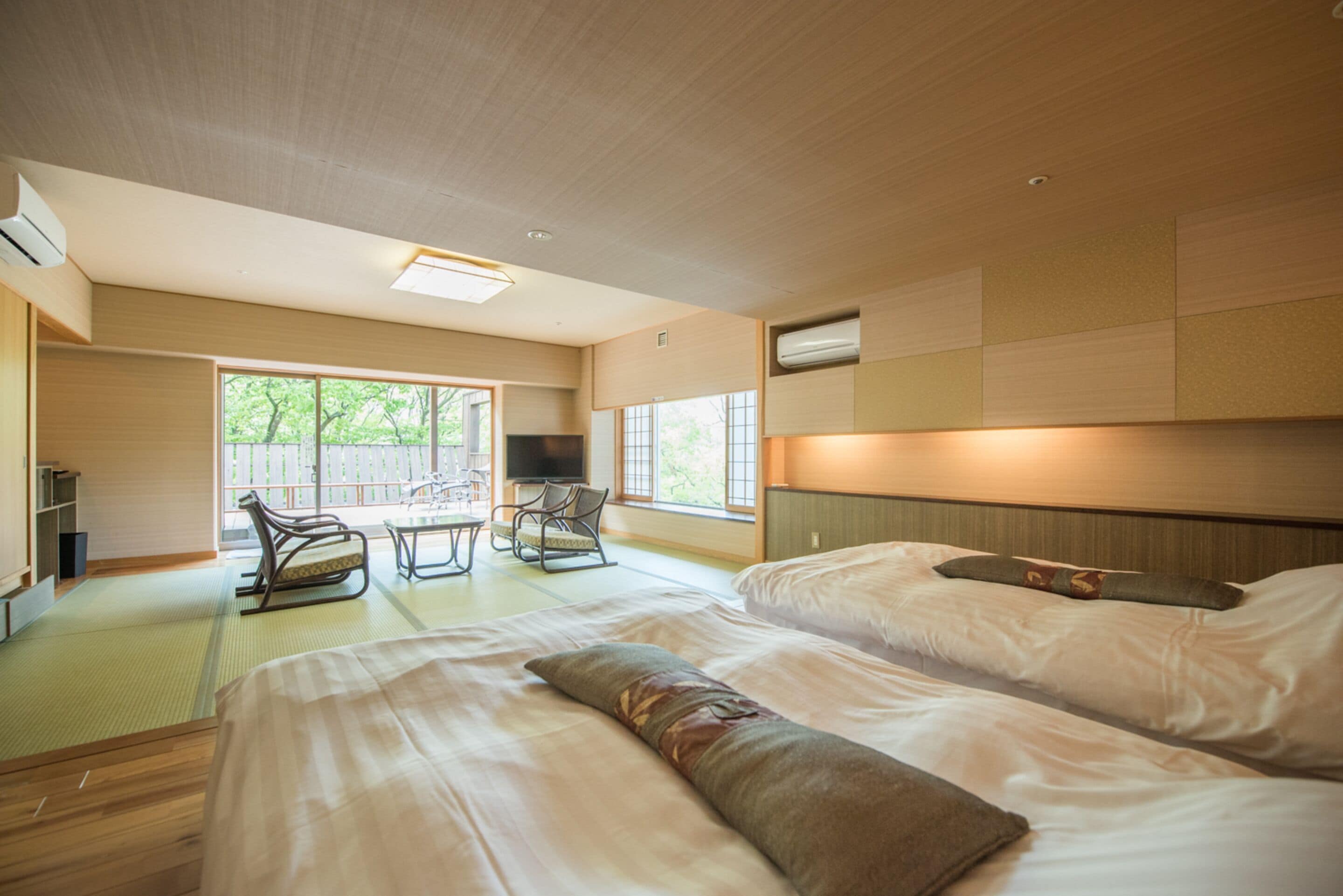Quarto tradicional, para não fumantes (Japanese Western, Open-air bath) | Cofres nos quartos, Wi-Fi de cortesia, roupa de cama