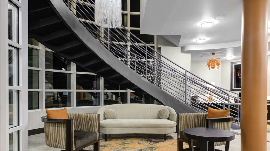 Holiday Inn Windsor Wine Country by IHG