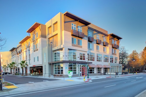 Holiday Inn Windsor Wine Country by IHG