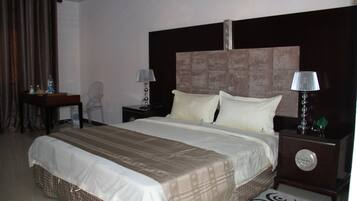 Minibar, in-room safe, desk, rollaway beds