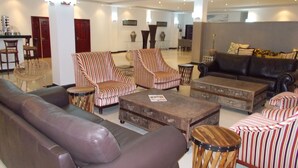 Lobby sitting area - Hotel Ritz Lauca (Menongue)