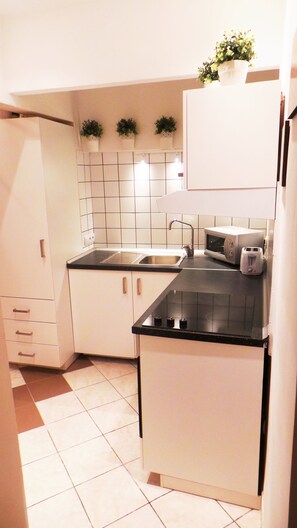 Private kitchenette - NEW ASTORIA (Budapest)