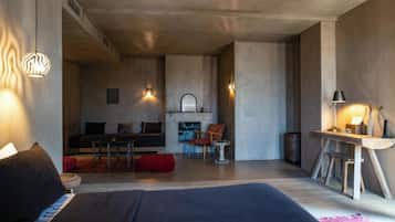 Living area | TV