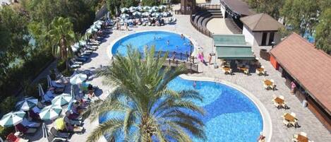 Indoor pool, outdoor pool