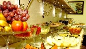 Dining - SAN Silvestre (Tubarao)