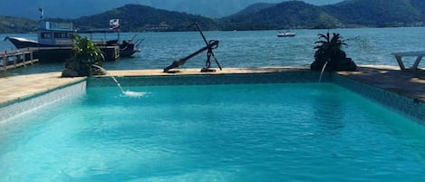 Outdoor pool, sun loungers