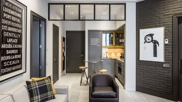 Family Apartment, 2 Bedrooms, 2 Bathrooms | Living room | 48-inch flat-screen TV with cable channels, TV