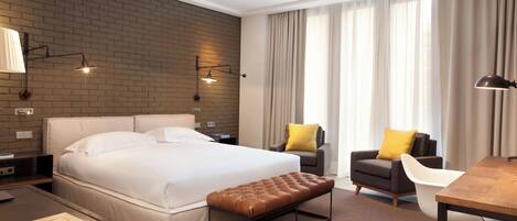 Apartment, 1 Bedroom | 1 bedroom, premium bedding, in-room safe, desk