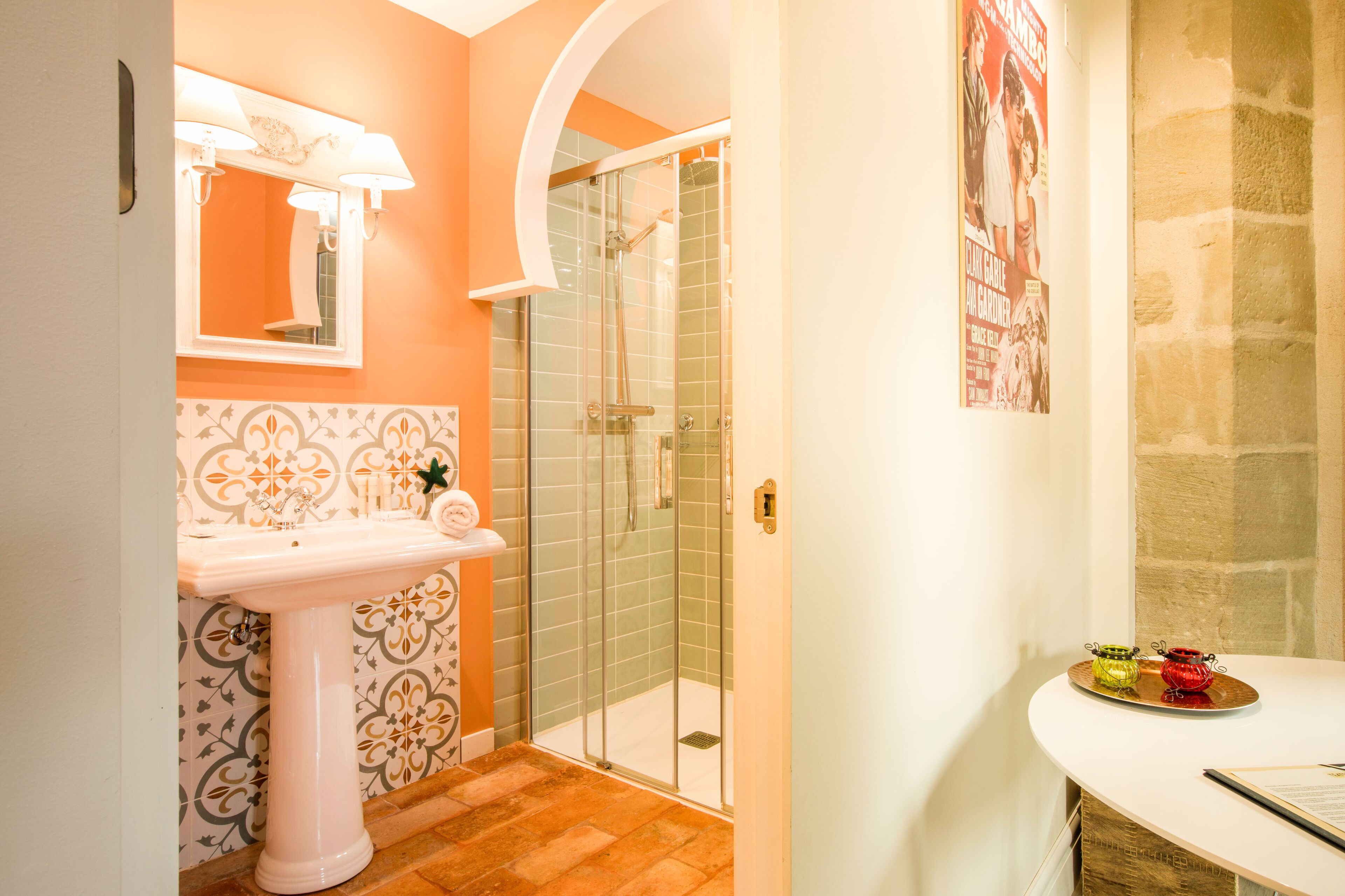 junior studio suite, kitchenette | bathroom | free toiletries, hair dryer, towels