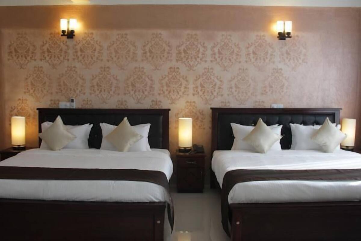 Standard Double Room | Desk, iron/ironing board, free WiFi