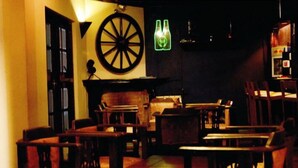 Breakfast, lunch and dinner served  - Hotel Sun Hill Nuwara Eliya (Nuwara Eliya)