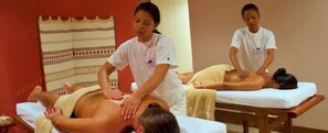 Soins corporels, massages aux pierres chaudes, massages thaïs