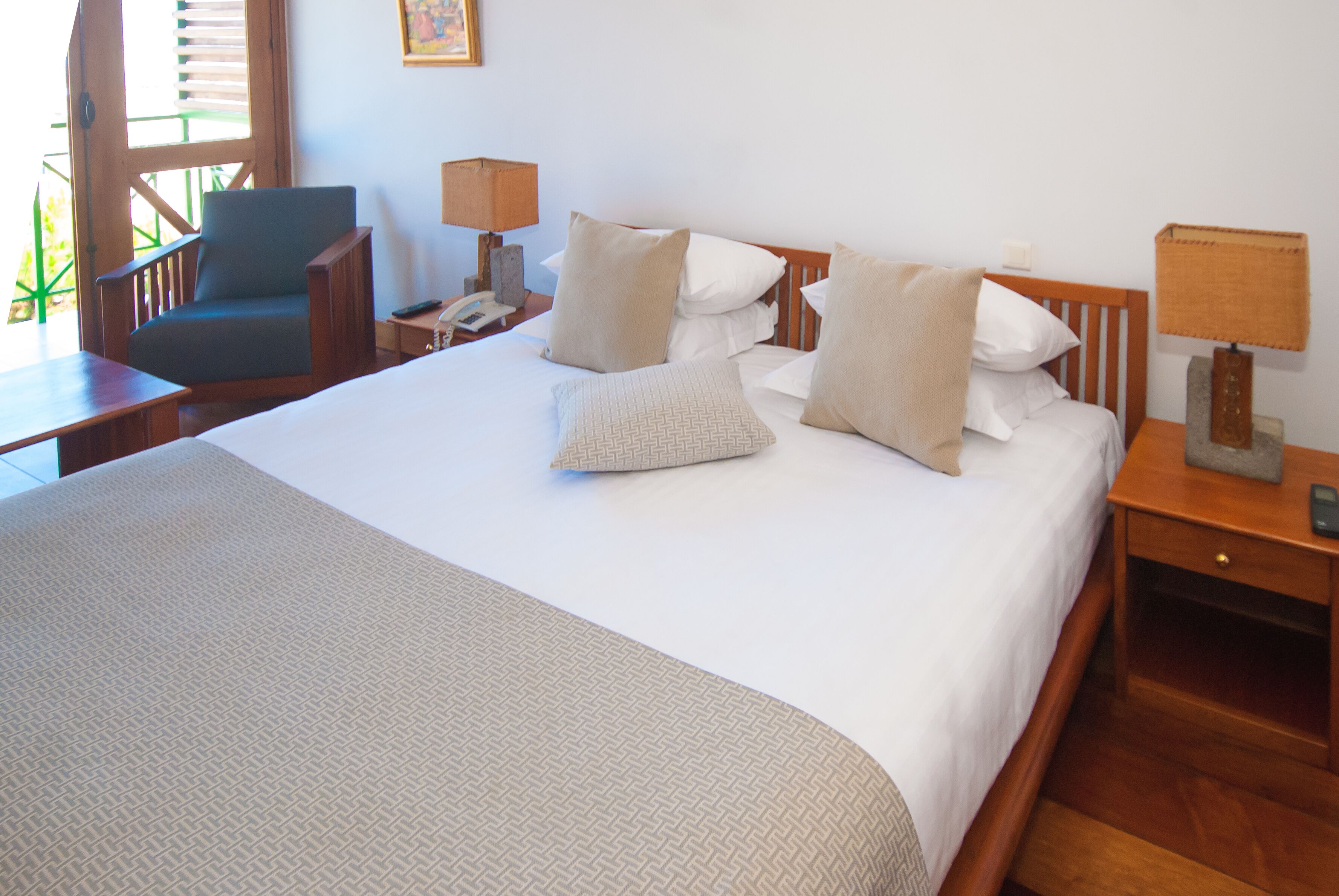 standard double room | minibar, in-room safe, desk, blackout curtains