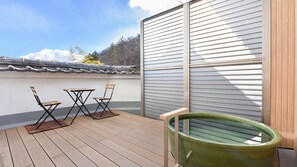 屋外ダイニングエリア