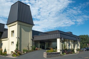 Exterior - Hôtel de la Rive (Sorel-Tracy)