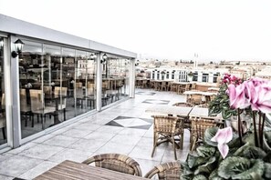 Outdoor dining - Elite Marmara Residence (Istanbul)