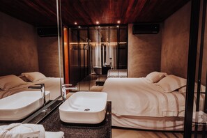 Loft de lujo, tina | Baño | Regadera, amenidades de baño gratuitas, secadora de cabello, toallas 
