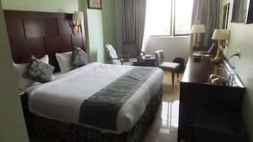 Habitación doble | Minibar, cortinas opacas, cunas gratuitas y wifi gratis