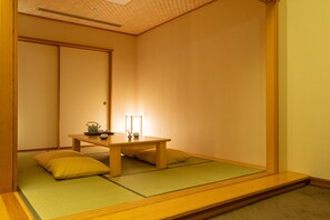 Japanese Western Style Room | Free WiFi, bed sheets - Atema Kogen Resort Belnatio (Tokamachi)