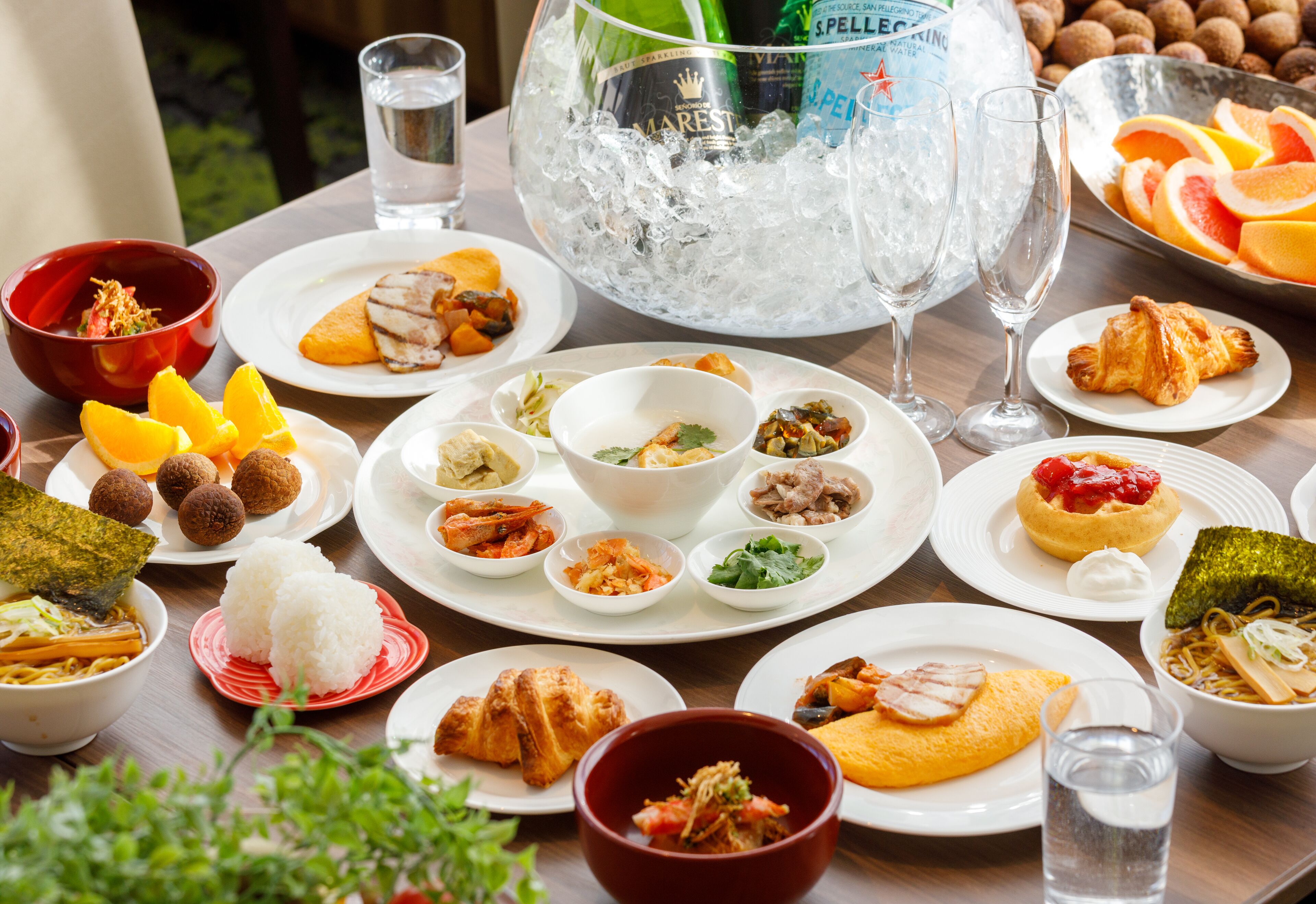 Daily buffet breakfast for a fee