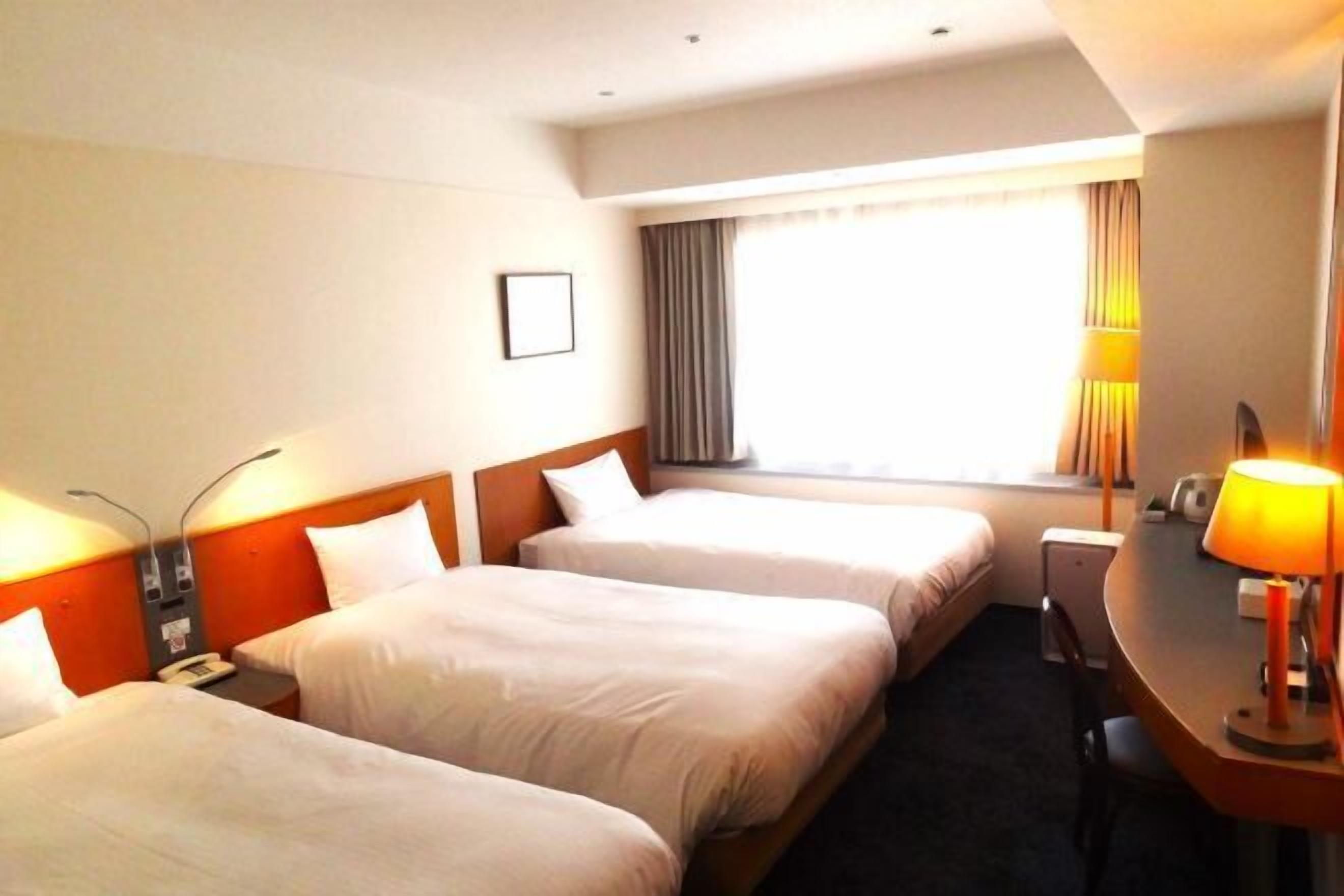 Desk, blackout drapes, iron/ironing board, free WiFi