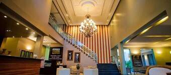 Aipana Plaza Hotel