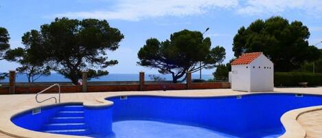 Piscina stagionale all'aperto