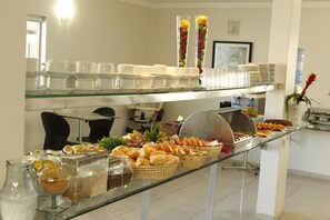 Dining - Turis Hotel (Campo Grande)