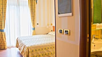 Doppia Standard | Minibar, una cassaforte in camera, culle/letti per bambini (a pagamento)