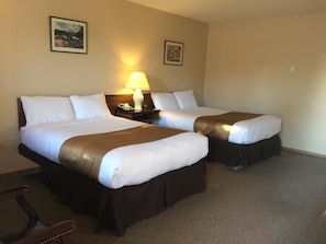 Standard Room, 2 Double Beds