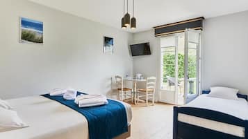 Chambre Double Familiale | Coffres-forts dans les chambres, bureau, chambres insonorisées