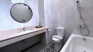 Bathroom - Bumi Sawunggaling (Bandung)