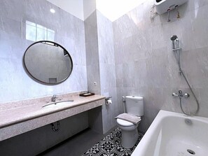 Bathroom - Bumi Sawunggaling (Bandung)