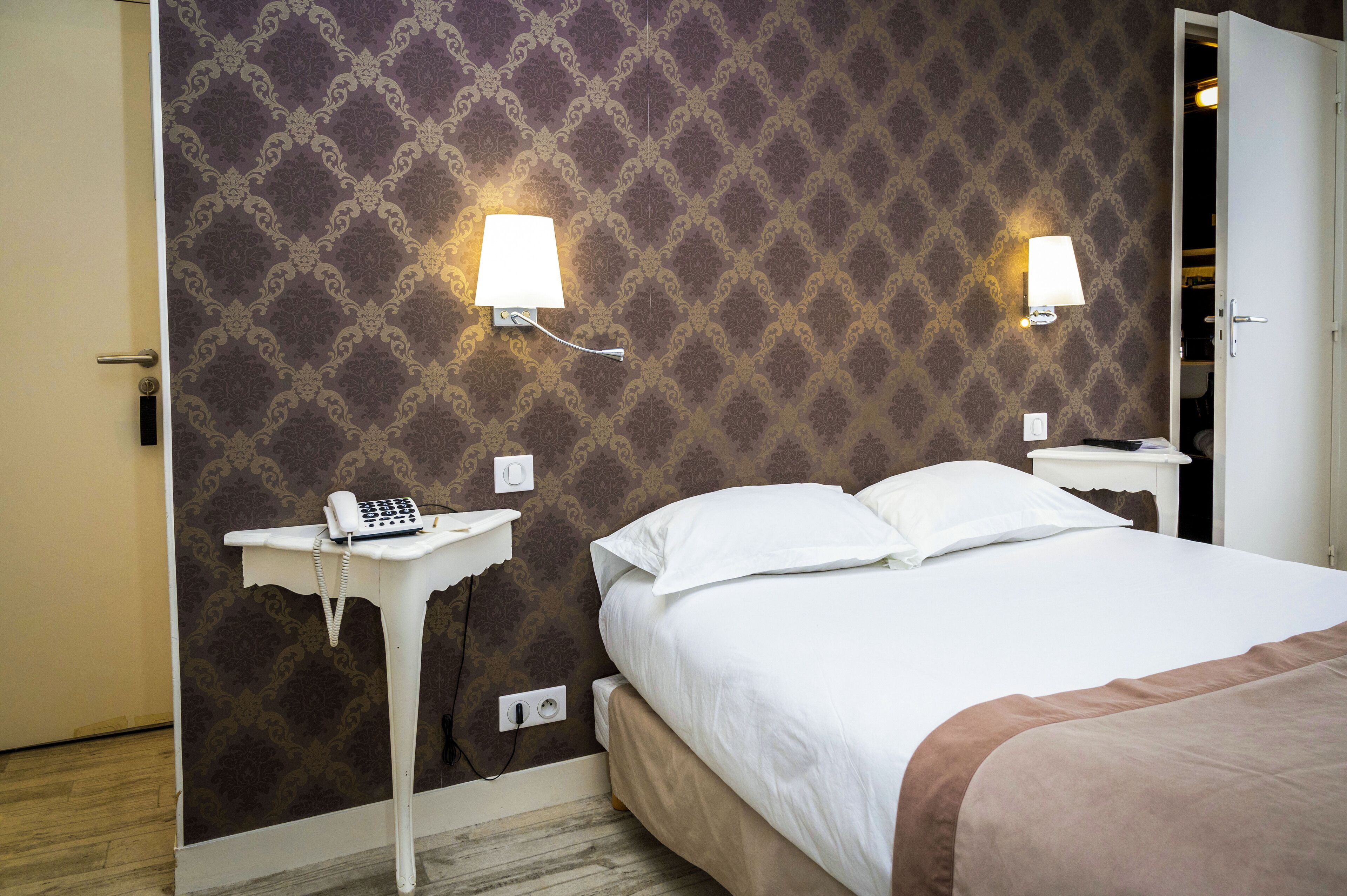 comfort double room | laptop workspace, soundproofing, cots/infant beds, free wifi