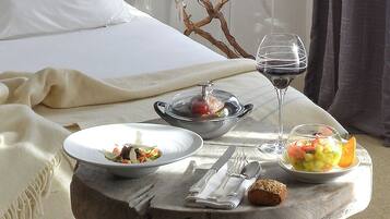 Dobbeltrom – superior | Individuelt dekorert, skrivebord for bærbar PC og lydisolert