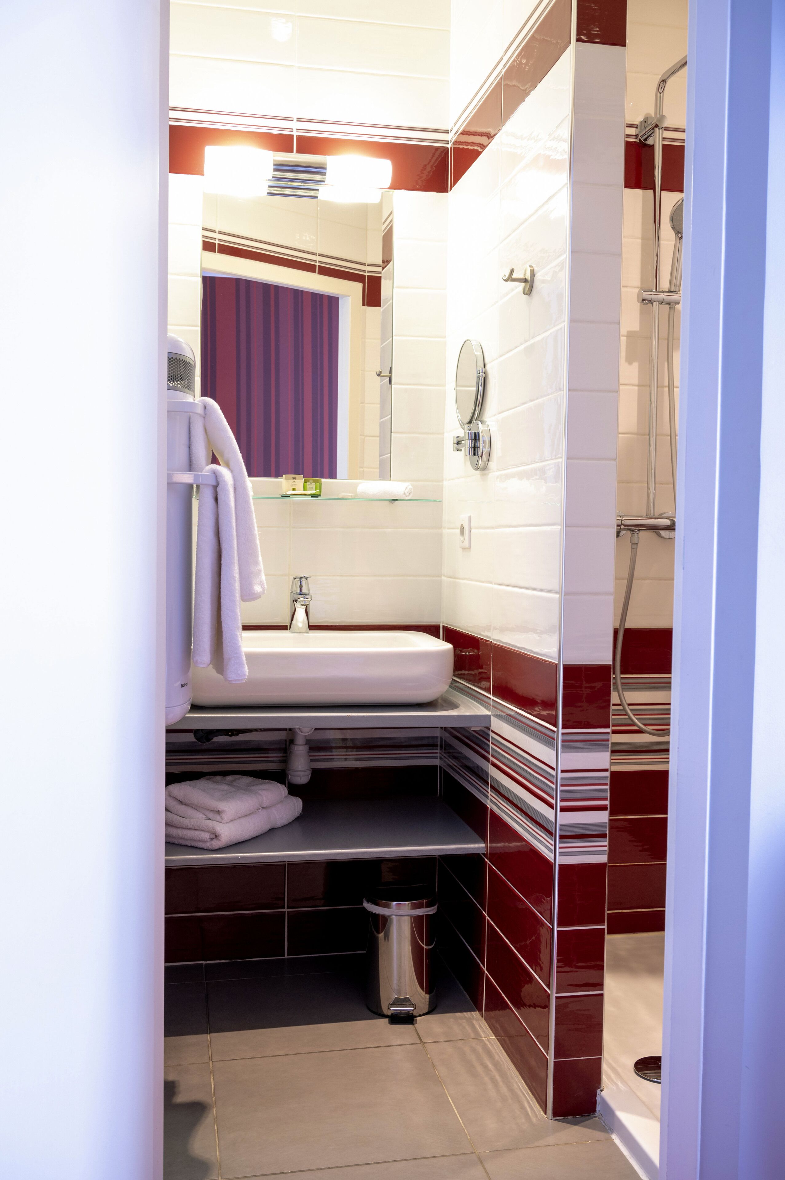 comfort double room | bathroom | hair dryer