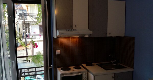 Studio | Private kitchenette